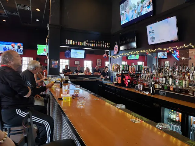 Lumpy's Sports Grill South