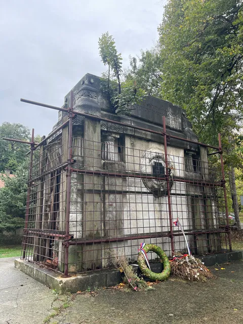 Spomen kosturnica Nemačkim vojnicima 208. regimente, palim u osvajanju Beograda