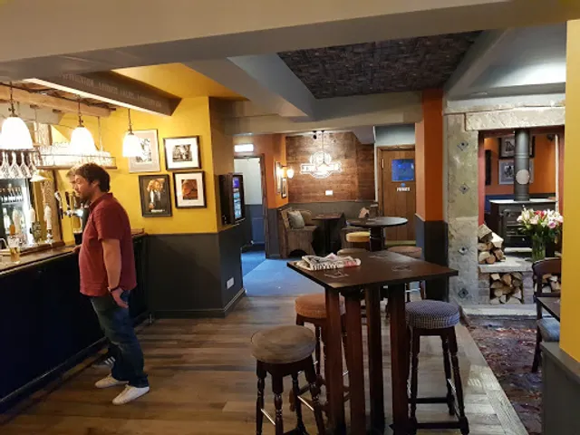 The Hollins Bush Inn