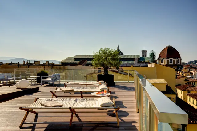 Glance Hotel In Florence