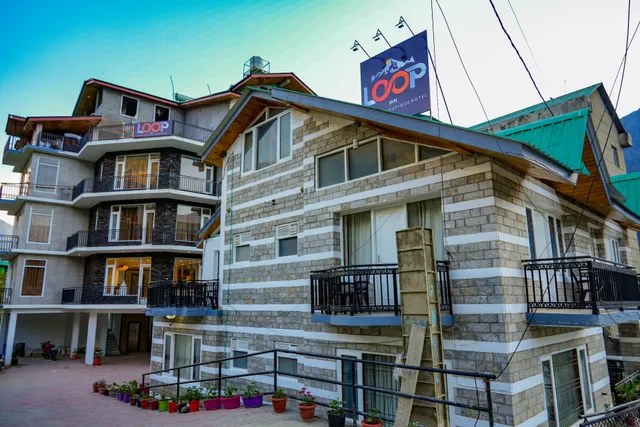 Hotel Loop Inn - Manali