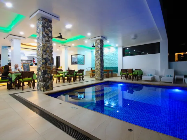 Manarra Seaview Resort