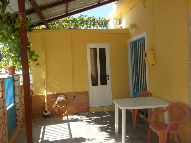 Vintage House Vori Rent Rooms