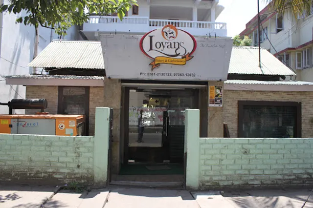 Loyans Bakery & Confectionery