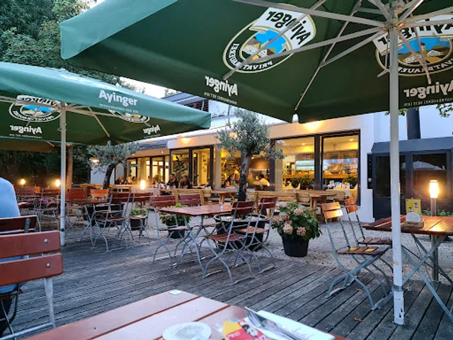 Restaurant Dalmatino(Wärme Küche von 11.00 bis 21.30)