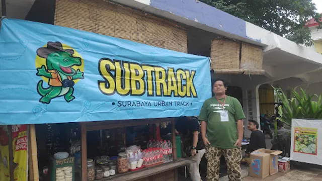 Angkringan Baladewa Jembatan Merah(ꦄꦁꦏꦿꦶꦔꦤ꧀ꦧꦭꦣꦺꦮꦗꦼꦩ꧀ꦧꦠꦤ꧀ꦩꦺꦫꦃ)