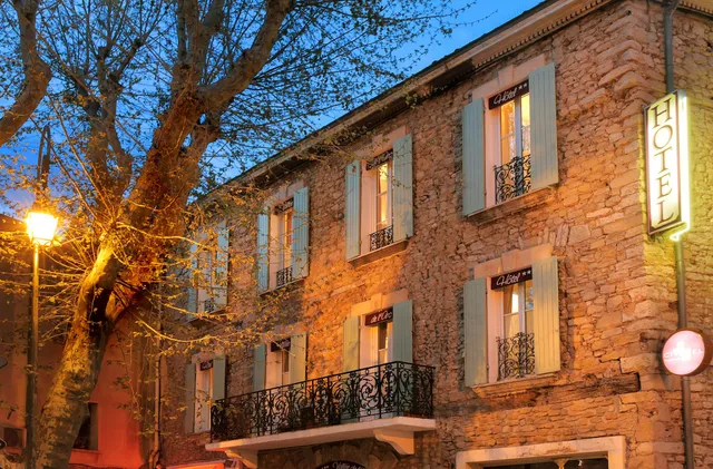 Logis Hôtel la Vallée de l'Arc