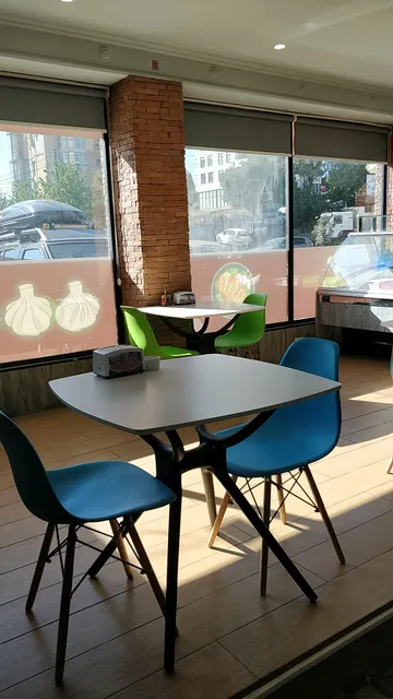 გურმანი ბუ , მირაი