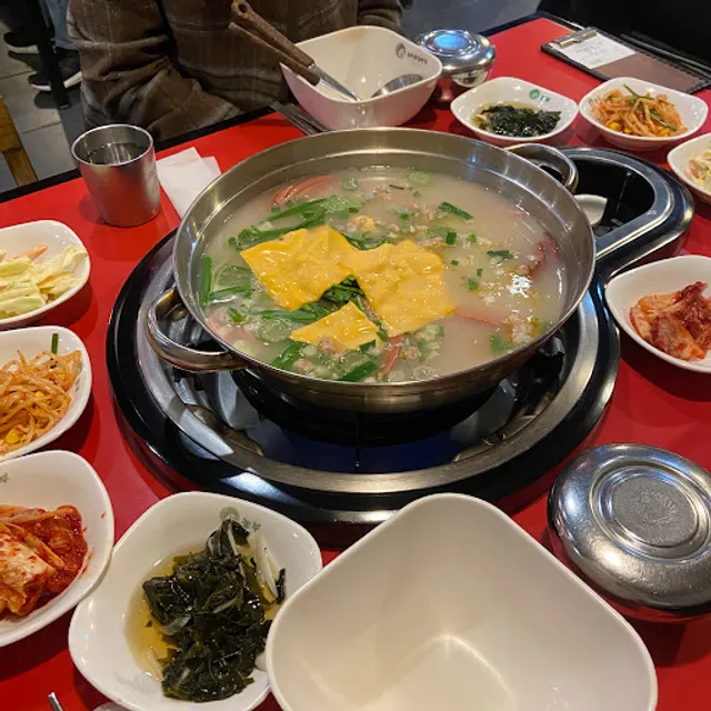 놀부부대찌개 순화동점