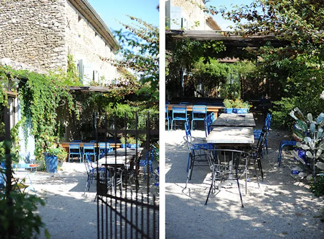 Restaurant & Gites La Fleur Bleue