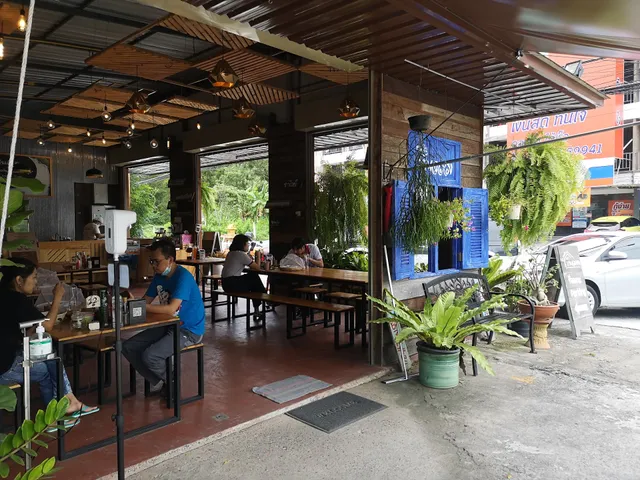 Baan Chalong Nom Jeen Restaurant