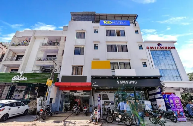 FabHotel Monarch - Hotel in Raja Park, Jaipur