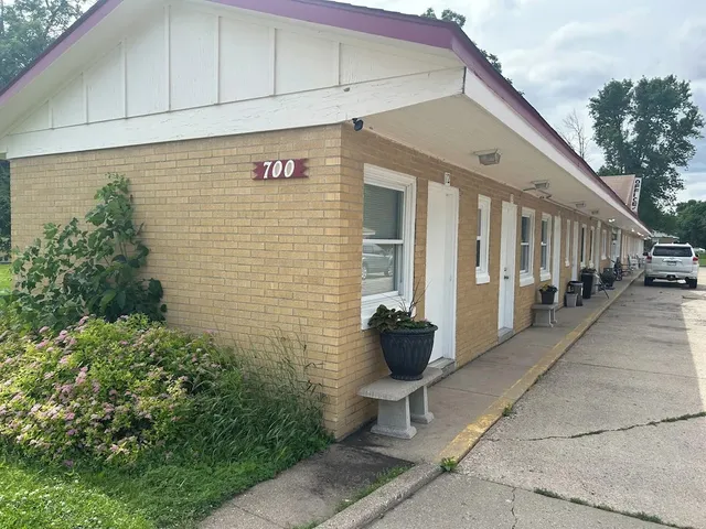 Custom Stay Residence & Suites