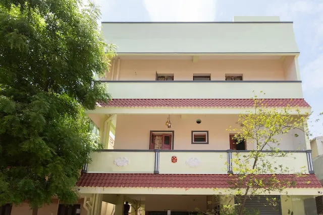 SPOT ON 44527 Rajeshwari Residency