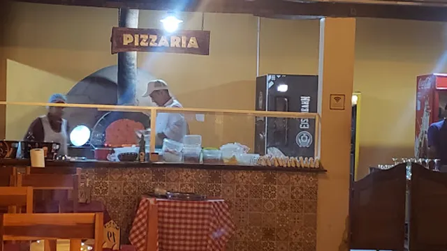 COLONIAL Restaurante & Pizzaria