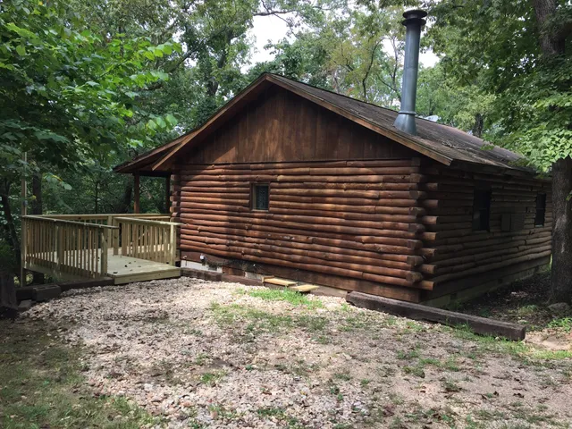 Wisteria Lane Lodging