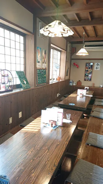 ごはんcafe かりん