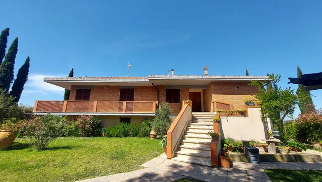 Villa del Biondo e il Paretaietto