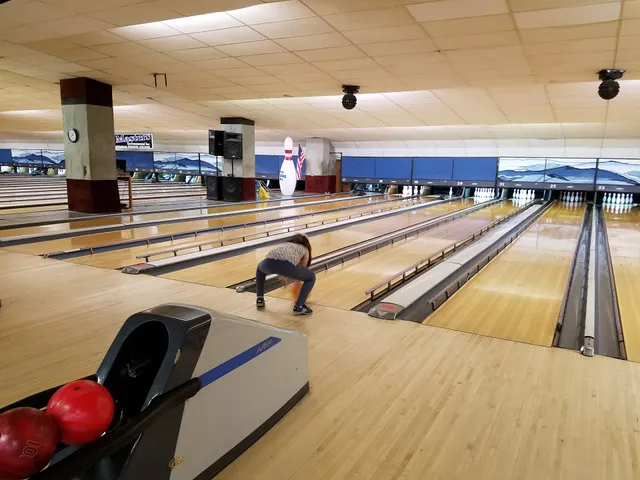 Pin Street at Warwick