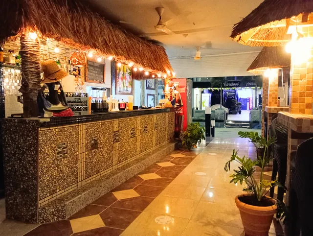 Barefoot Caribe Bar and Grill