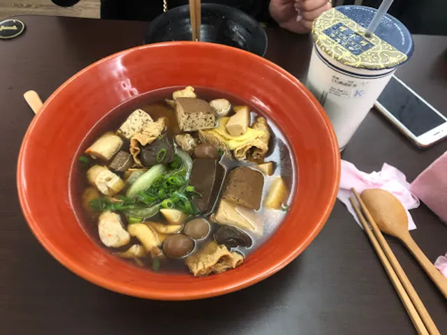 外星球食堂（沒有正常口味，且點餐複雜，要吃請三思