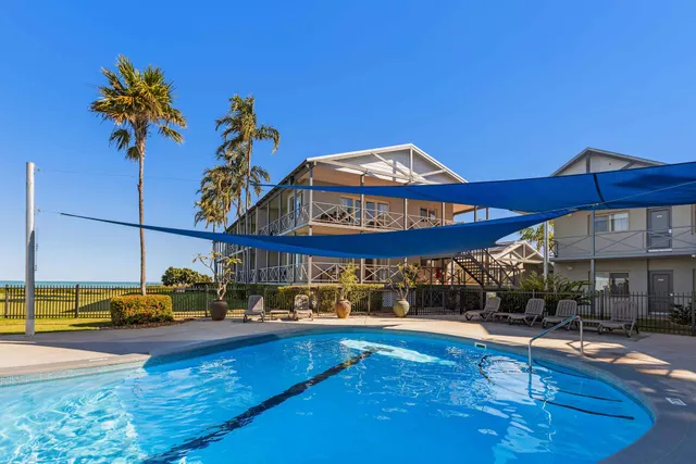 Moonlight Bay Suites