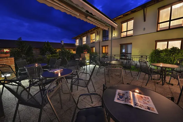 Restaurace hotelu Happy Star