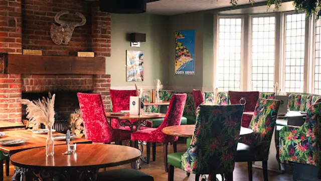 The Royal Pub & Restaurant