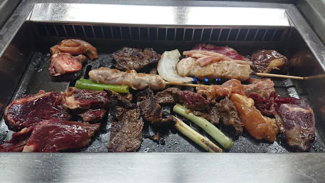 Charcoal-grilled yakitori bento Tonton-tei