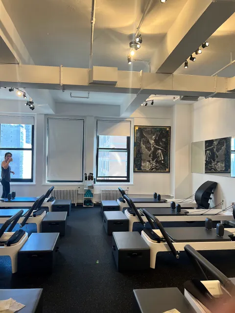 Holydog Pilates and Cafe