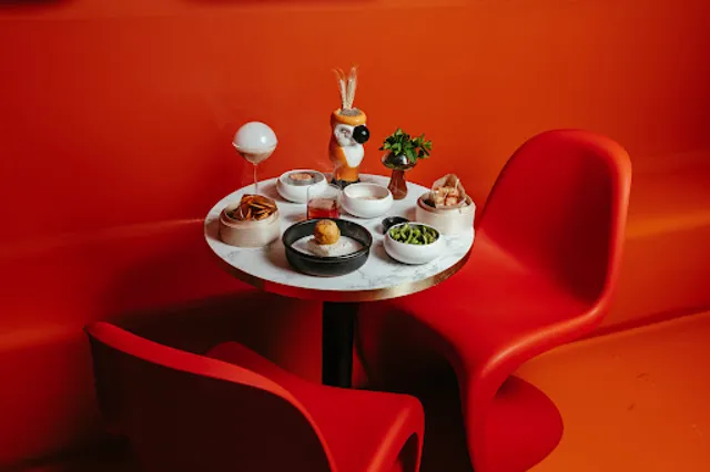 Unplug Bar - Cocktails & Tapas