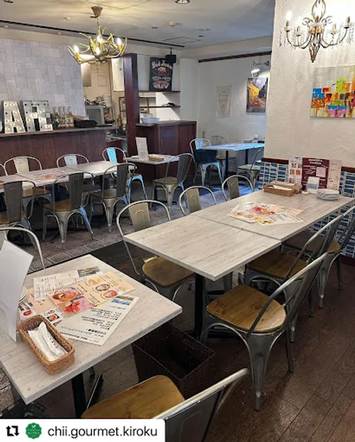 路地裏カフェ千葉店