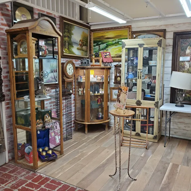 Country Antique Fair Mall