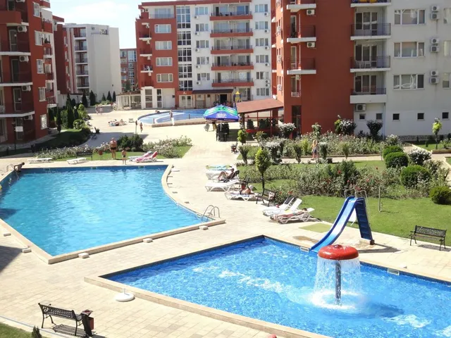 Panorama and Marina Freya