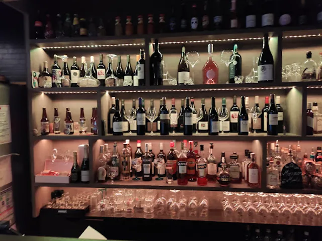 Mr Maurice - bar à vins, cocktails & bières