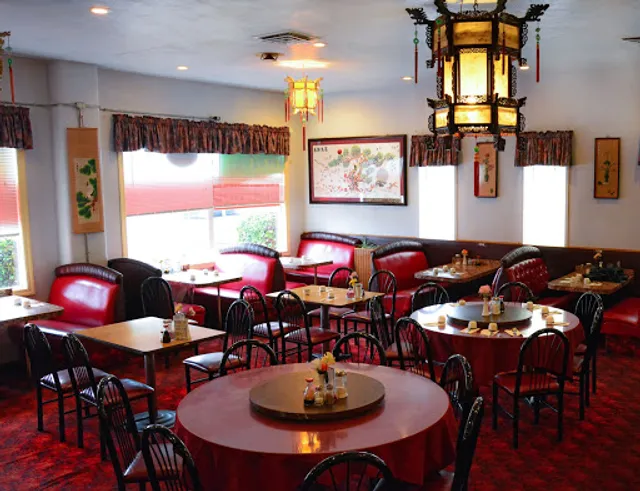 Chen’s Family Dish Six Wok & Bar