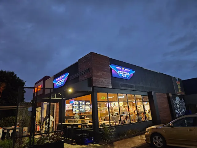 BurgerFuel Botany Downs