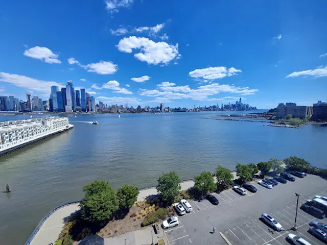 Lincoln Harbor Ferry
