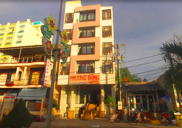 Khách sạn Phương Đông