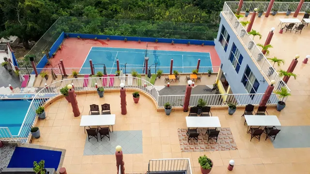 Blue Royal Hotel, Larteh