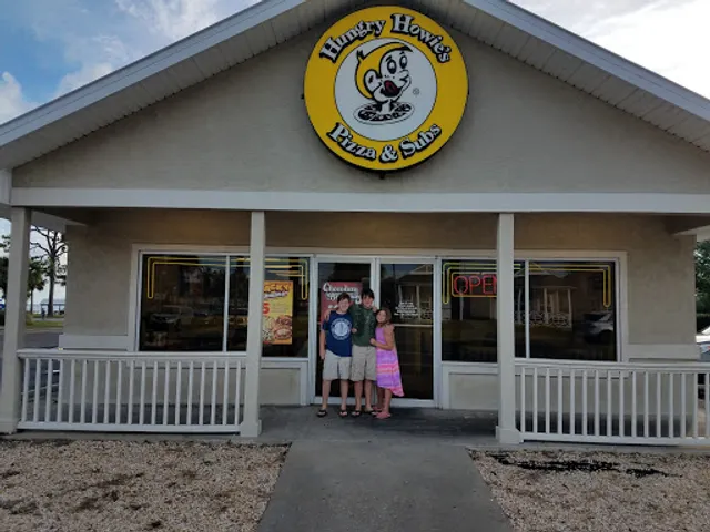 Hungry Howie's Pizza & Subs