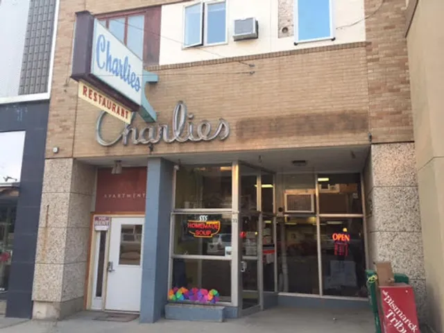 Charlie's Main Street Cafe