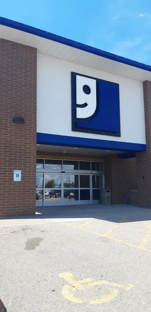 Neenah Goodwill Retail Store & Training Center