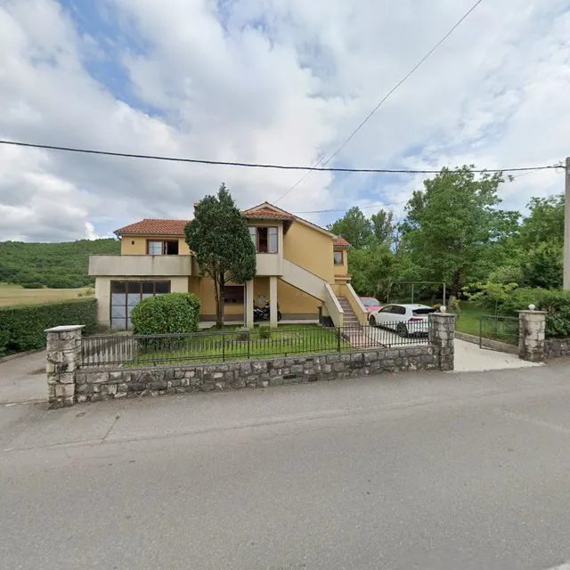 Apartments and Rooms Stipančić