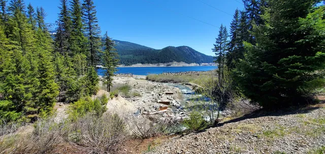 Lake Keechelus Trailhead