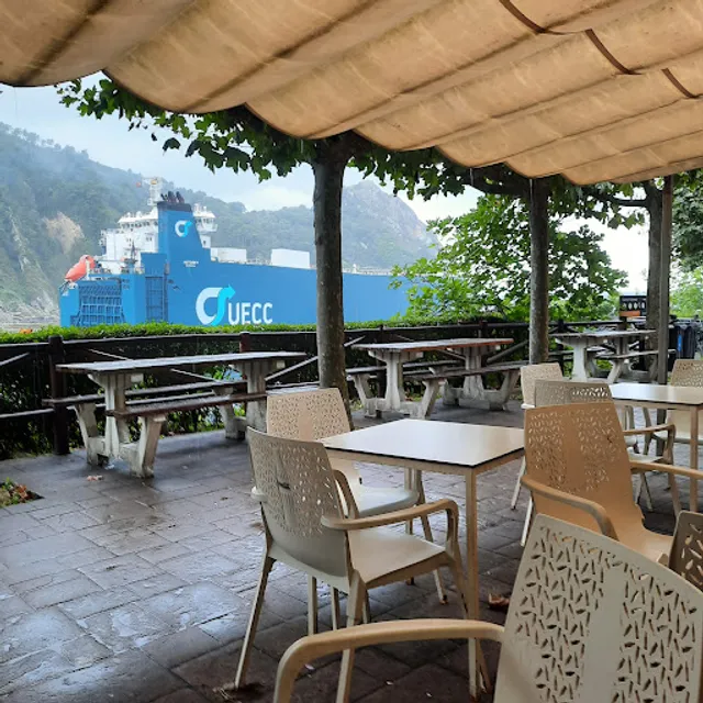 Alabortza - Puntetako Kantina