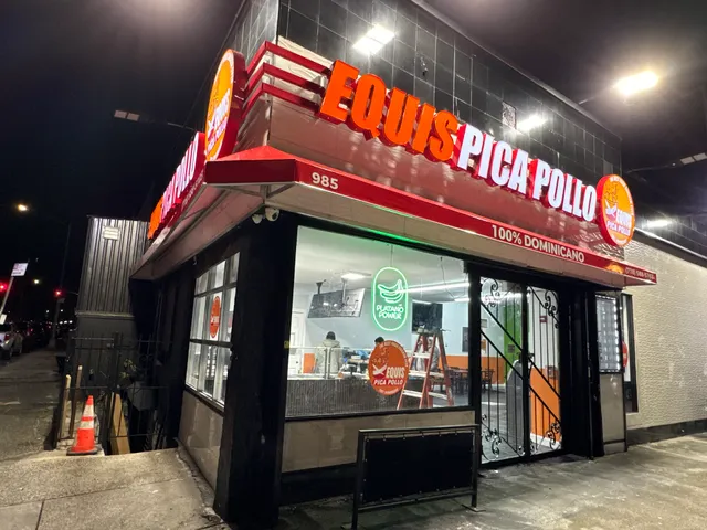 EQUIS Pica Pollo (985 Morris)