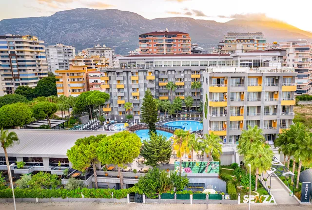 SENZA Grand Santana Hotel