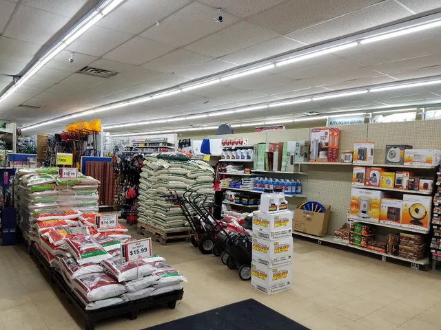 Byrum Ace Hardware — Leslie