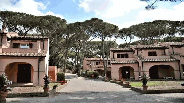 Corte dei Tusci - Village Palace